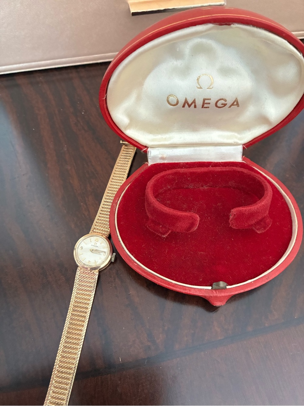 Omega Women's Gold Mesh Bracelet Watch with Red Presentation Case - Picture 6 of 11